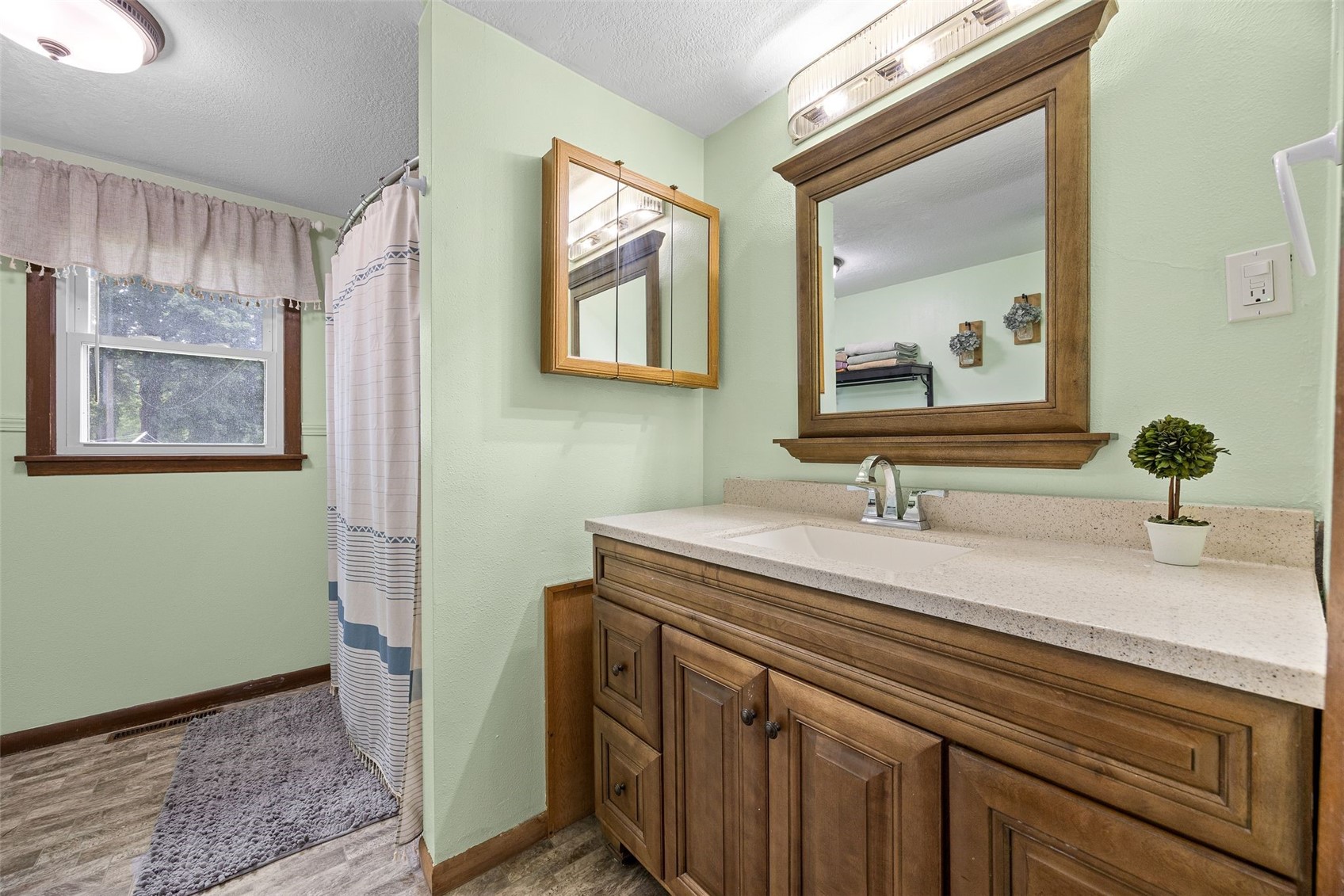 288 W Randolph Marengo IA 52301