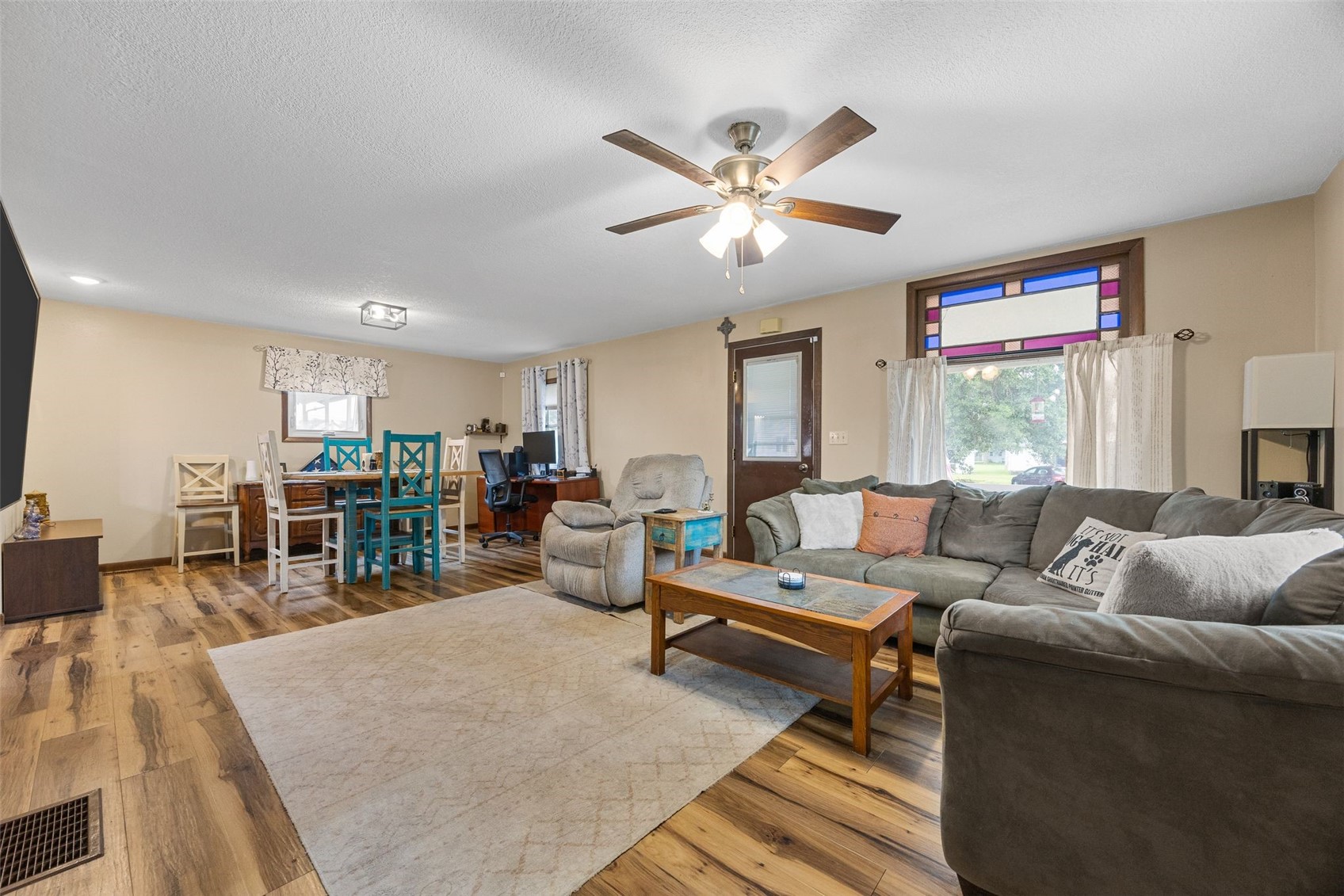 288 W Randolph Marengo IA 52301