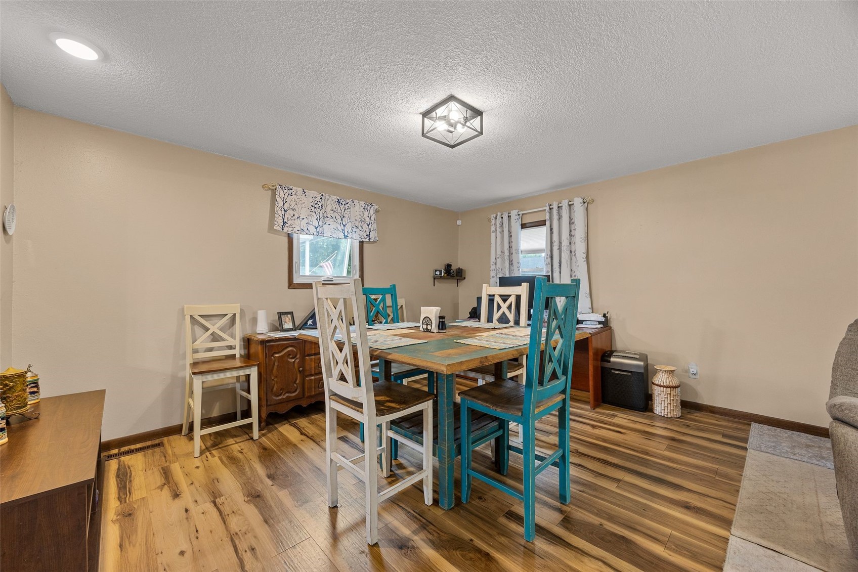 288 W Randolph Marengo IA 52301