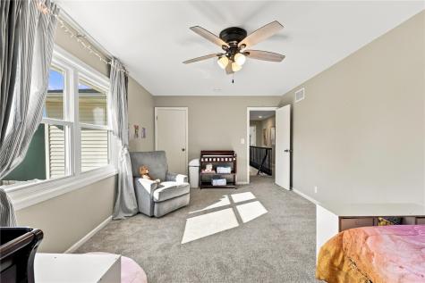 321 Green Valley Terrace Cedar Rapids IA 52403