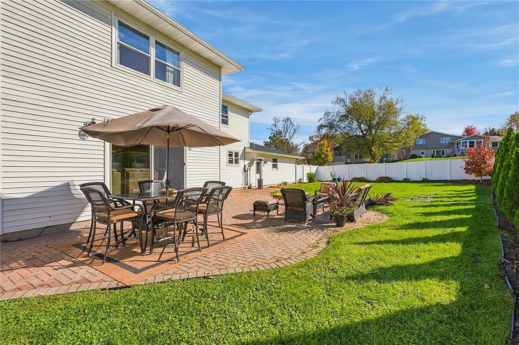 321 Green Valley Terrace Cedar Rapids IA 52403
