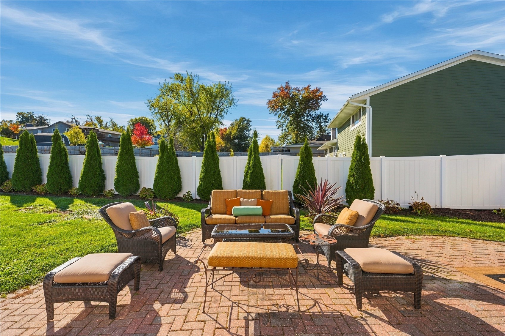 321 Green Valley Terrace Cedar Rapids IA 52403