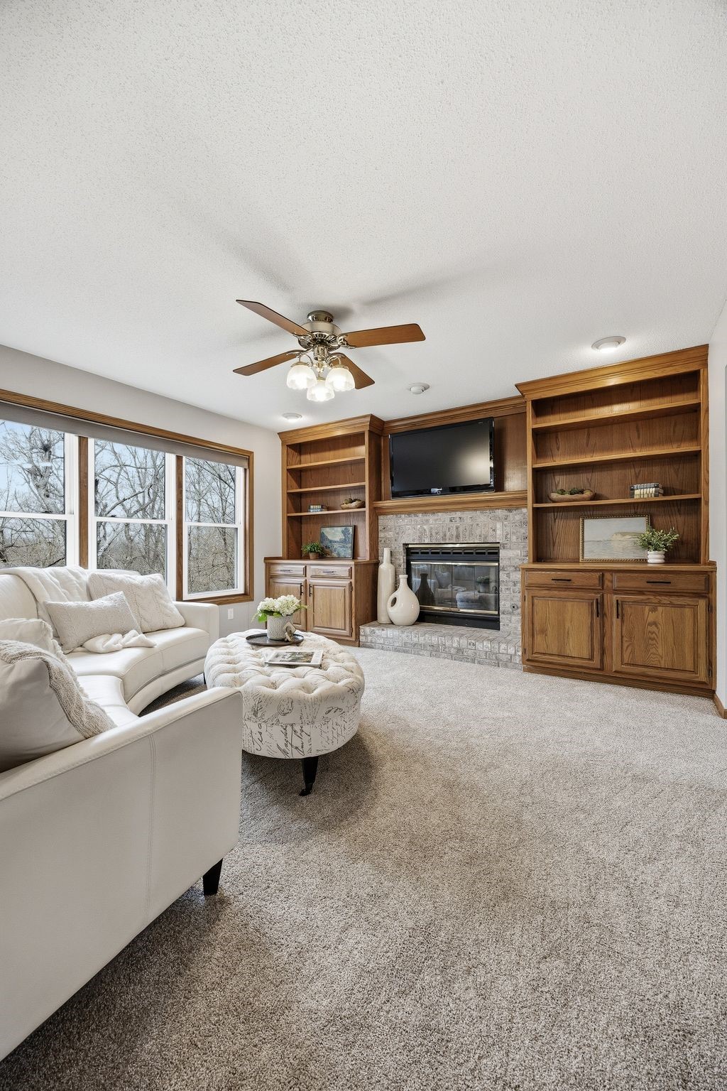 3905 Riverside Drive NE Cedar Rapids IA 52402