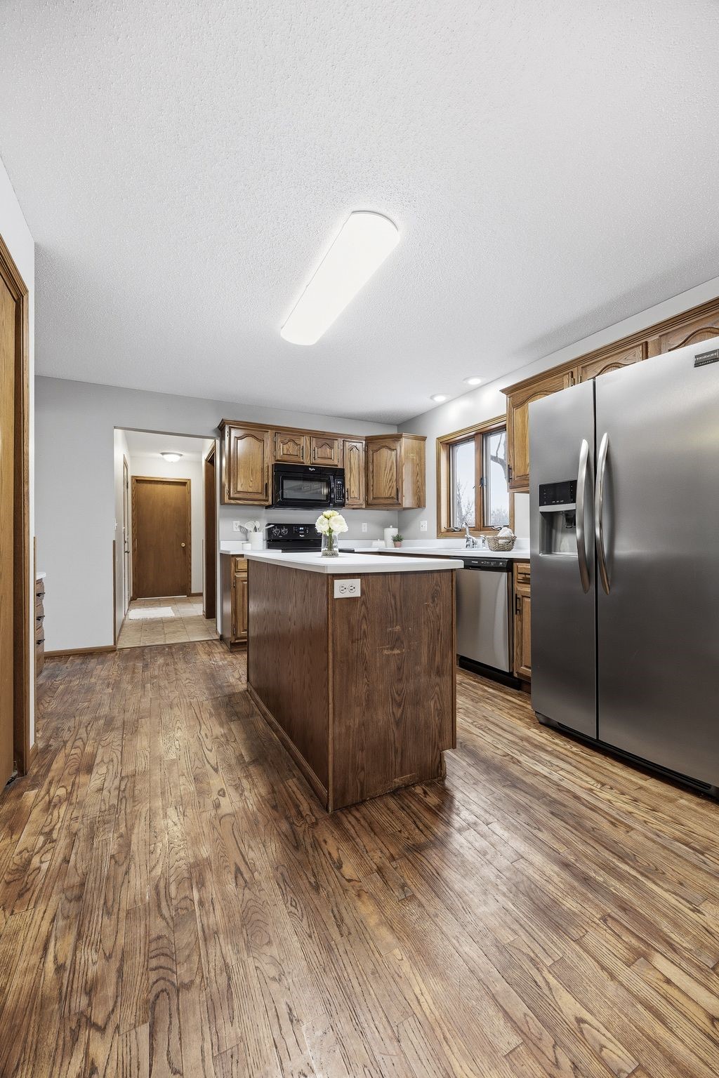 3905 Riverside Drive NE Cedar Rapids IA 52402