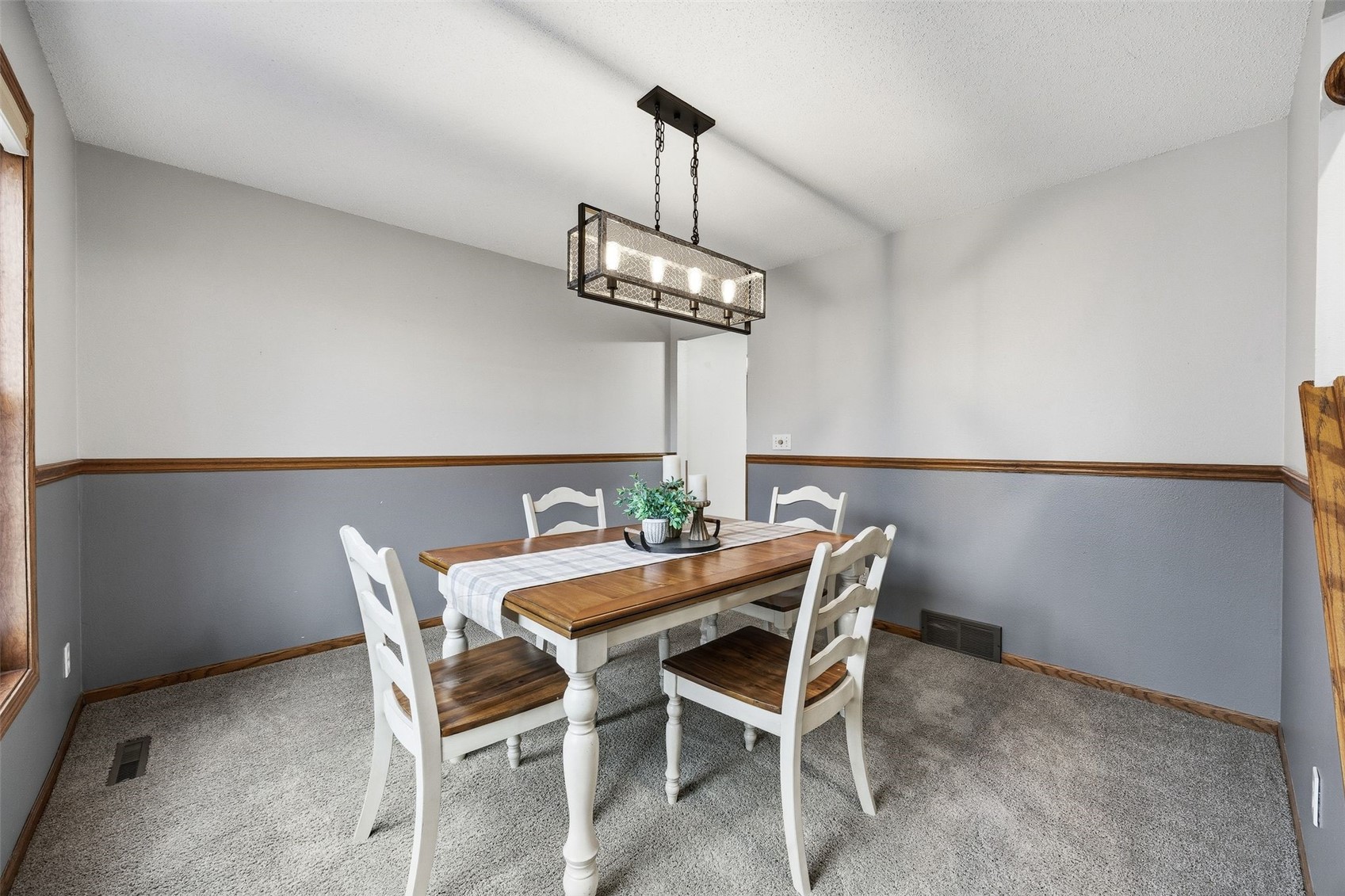 3905 Riverside Drive NE Cedar Rapids IA 52402
