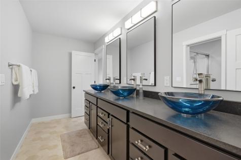 1515 Salm Drive North Liberty IA 52317