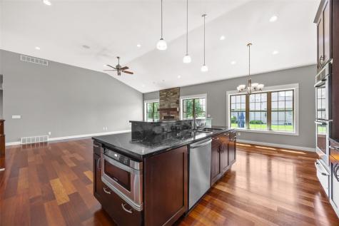 5010 Silver Oak Court Marion IA 52302