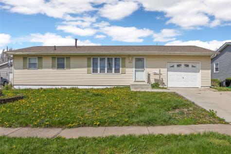 1310 G Avenue Marion IA 52302