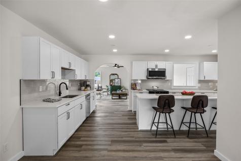 4050 Charter Oak Lane SE Cedar Rapids IA 52403
