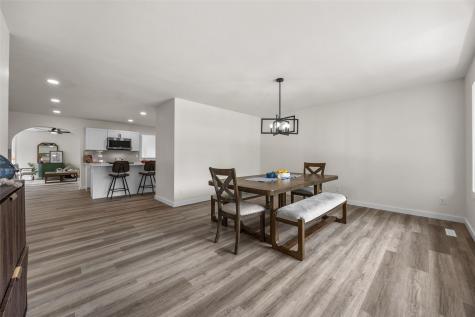 4050 Charter Oak Lane SE Cedar Rapids IA 52403