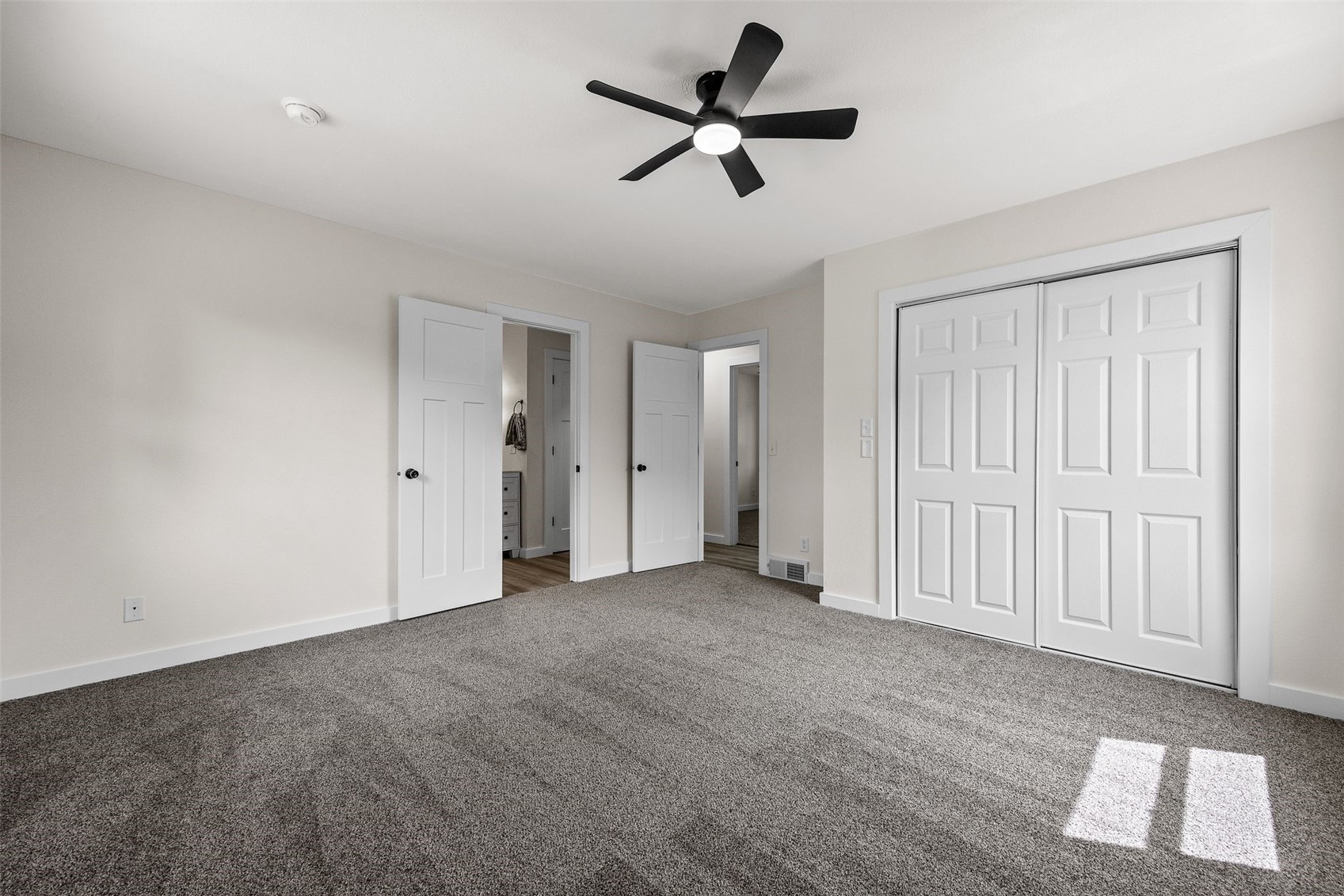 4050 Charter Oak Lane SE Cedar Rapids IA 52403