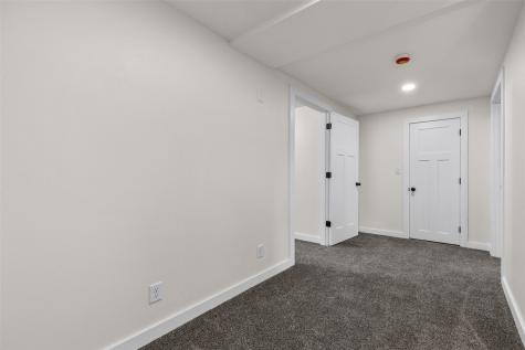 4050 Charter Oak Lane SE Cedar Rapids IA 52403
