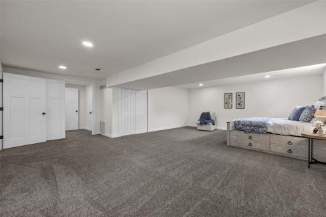 4050 Charter Oak Lane SE Cedar Rapids IA 52403
