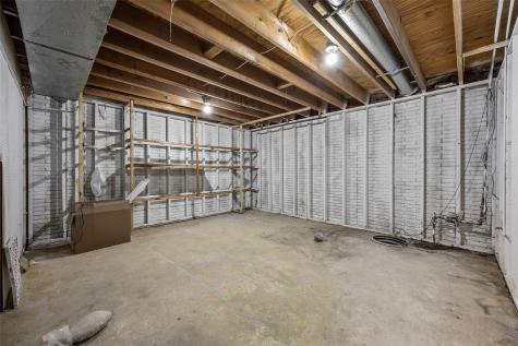 4050 Charter Oak Lane SE Cedar Rapids IA 52403