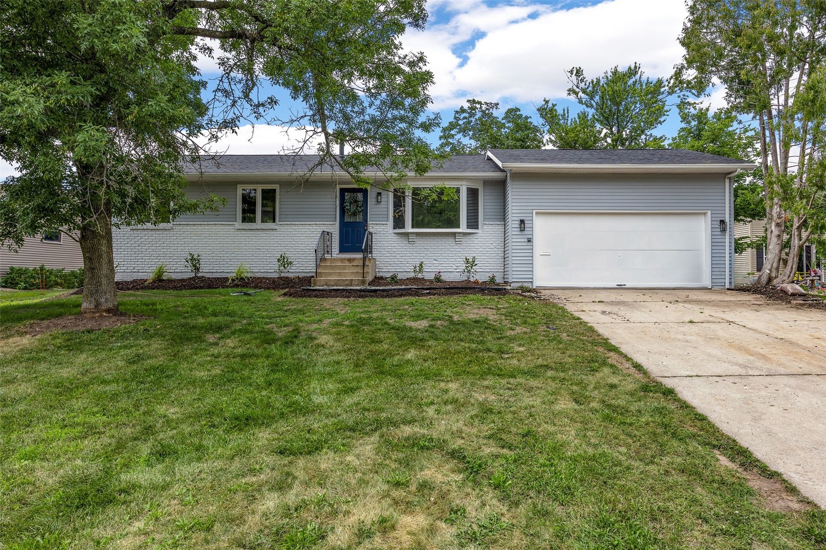 4050 Charter Oak Lane SE Cedar Rapids IA 52403