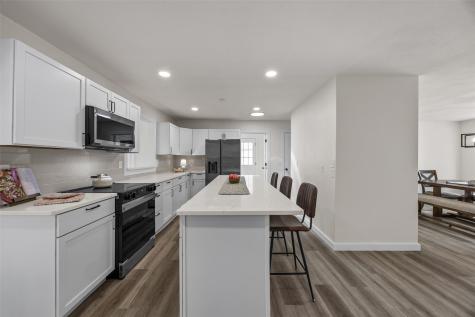 4050 Charter Oak Lane SE Cedar Rapids IA 52403