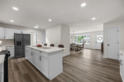 4050 Charter Oak Lane SE Cedar Rapids IA 52403