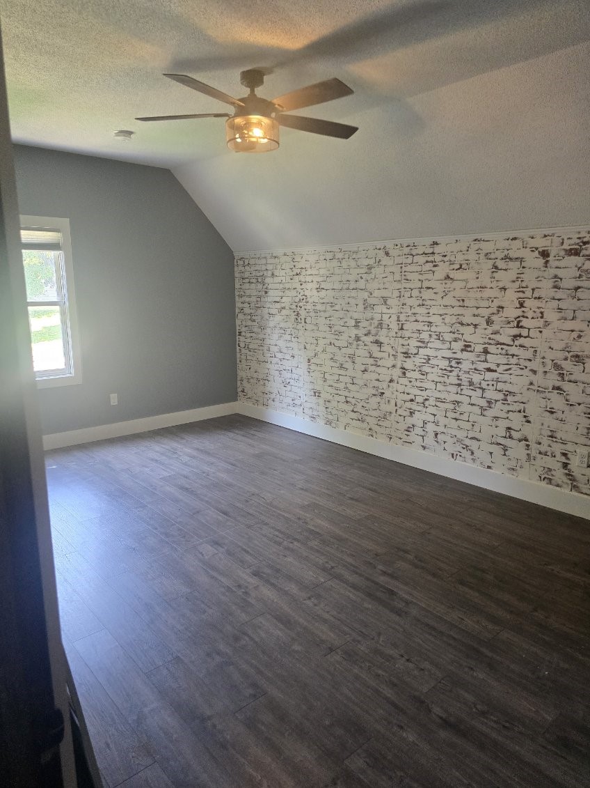 217 N Ford Street Anamosa IA 52205