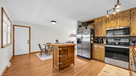 2339 Meadow Lane NE Cedar Rapids IA 52402