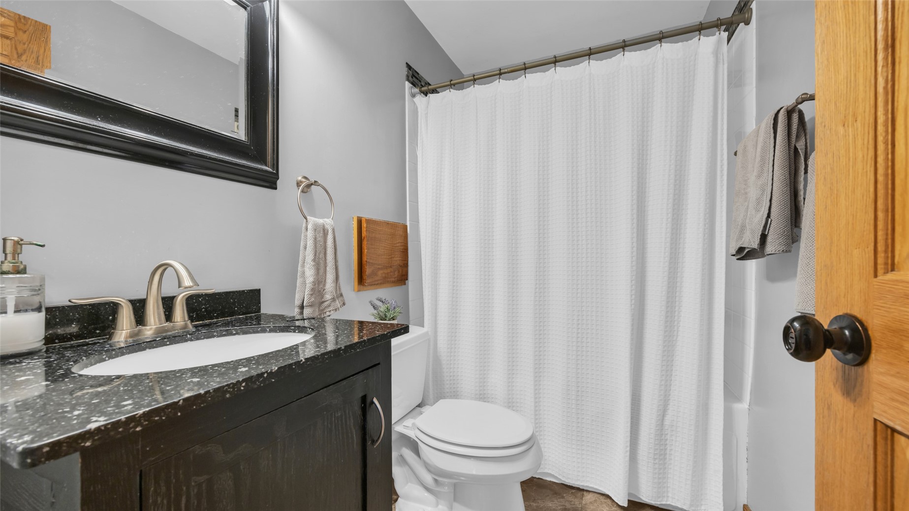 2339 Meadow Lane NE Cedar Rapids IA 52402