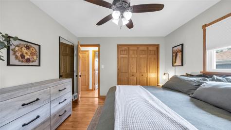 2339 Meadow Lane NE Cedar Rapids IA 52402