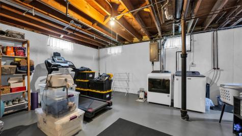 2339 Meadow Lane NE Cedar Rapids IA 52402