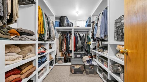 2339 Meadow Lane NE Cedar Rapids IA 52402