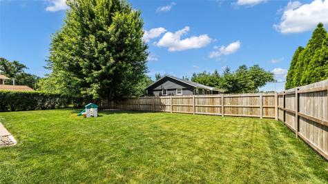 2339 Meadow Lane NE Cedar Rapids IA 52402