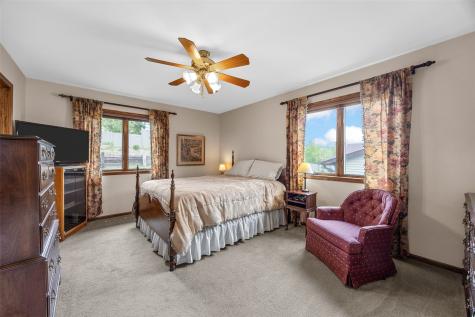 142 Red Fox Road SE Cedar Rapids IA 52403