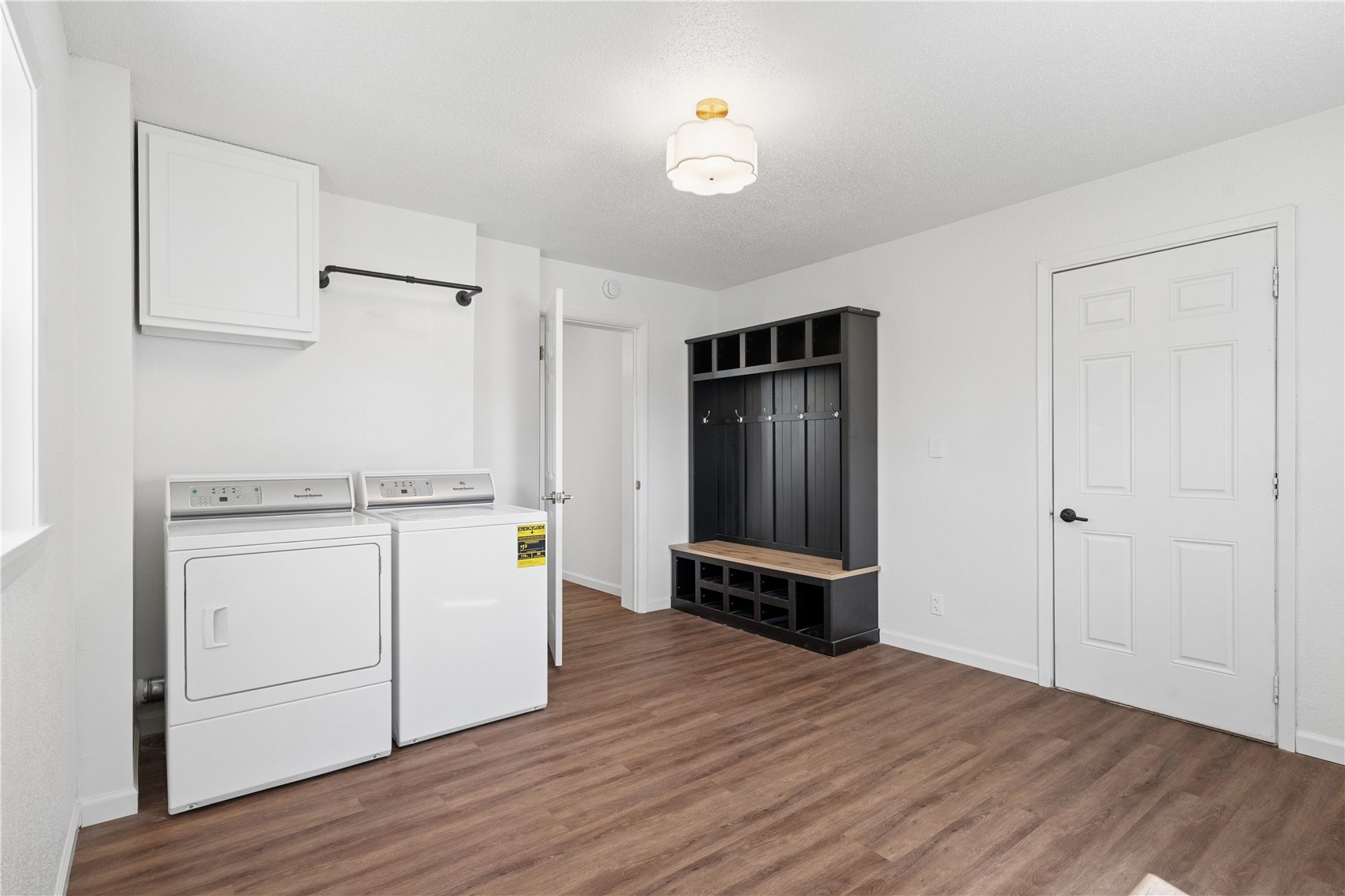401 S Market Street Solon IA 52333