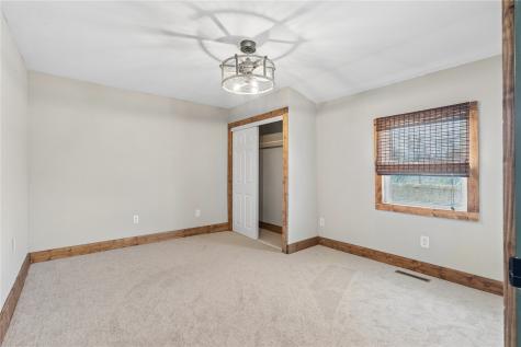 5590 22nd Avenue Vinton IA 52349