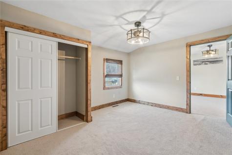 5590 22nd Avenue Vinton IA 52349