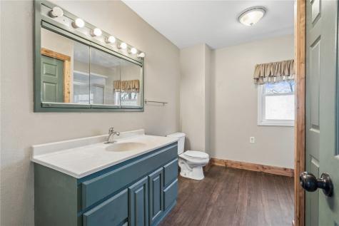 5590 22nd Avenue Vinton IA 52349