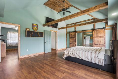 5590 22nd Avenue Vinton IA 52349
