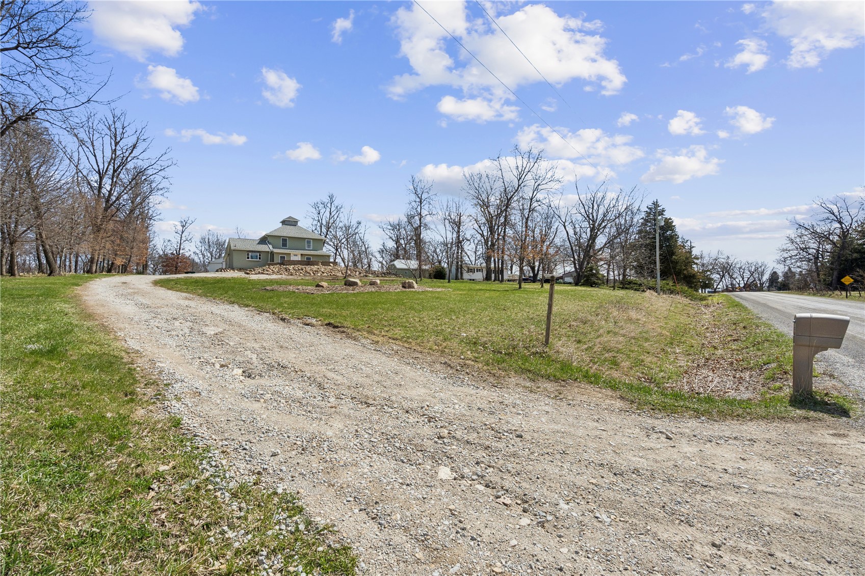 5590 22nd Avenue Vinton IA 52349