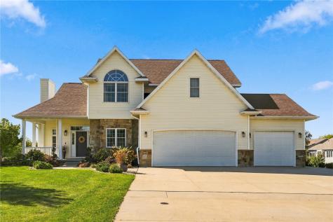 6413 Milburn NE Cedar Rapids IA 52411