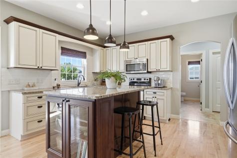 6413 Milburn NE Cedar Rapids IA 52411