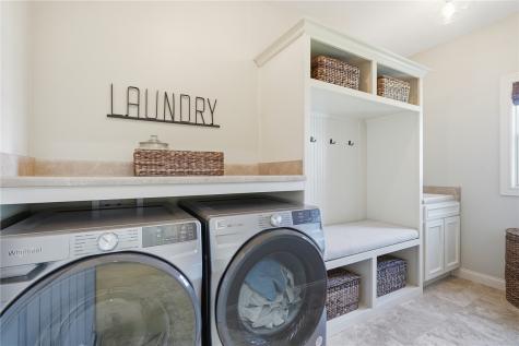 6413 Milburn NE Cedar Rapids IA 52411