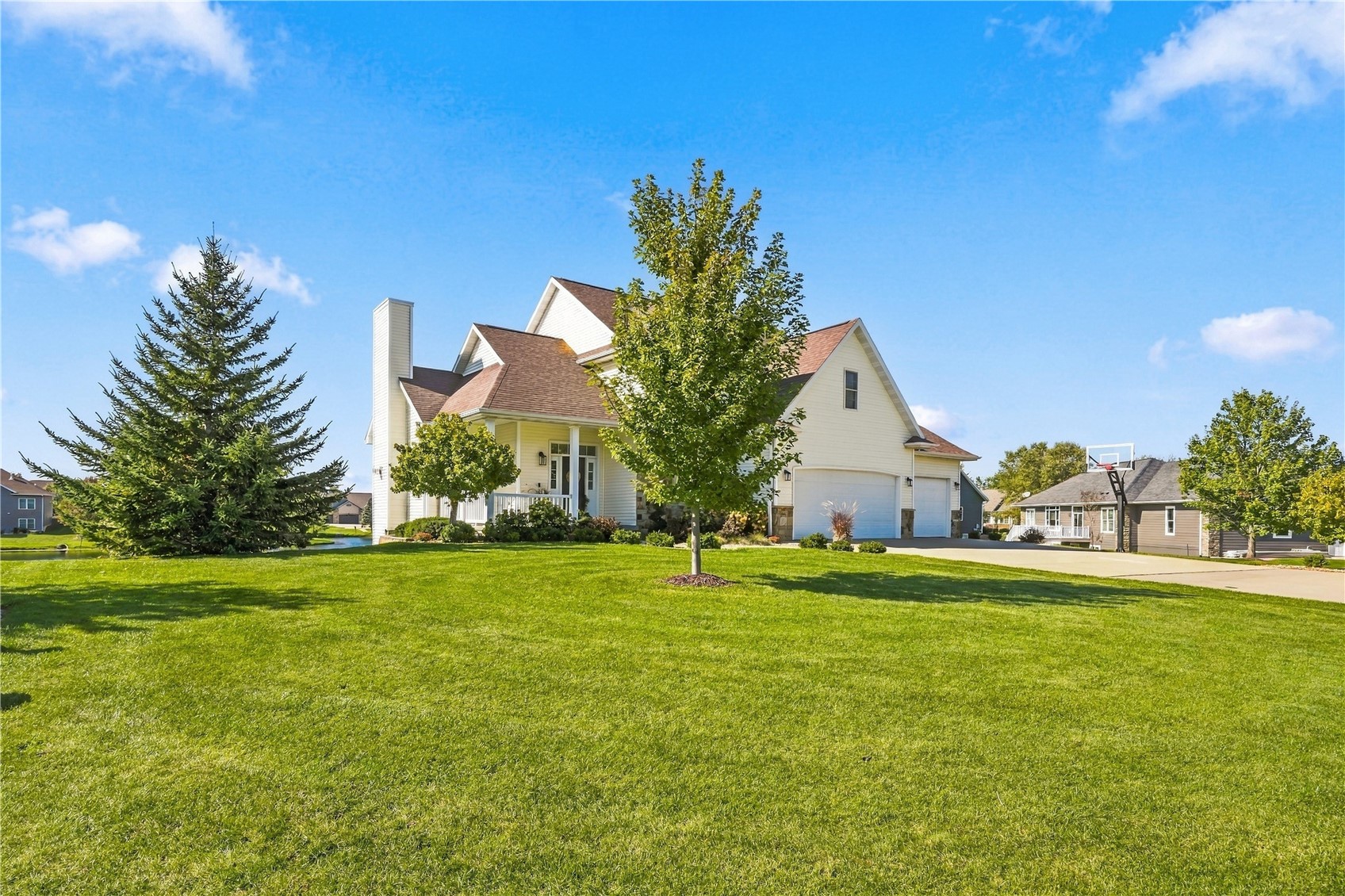 6413 Milburn NE Cedar Rapids IA 52411