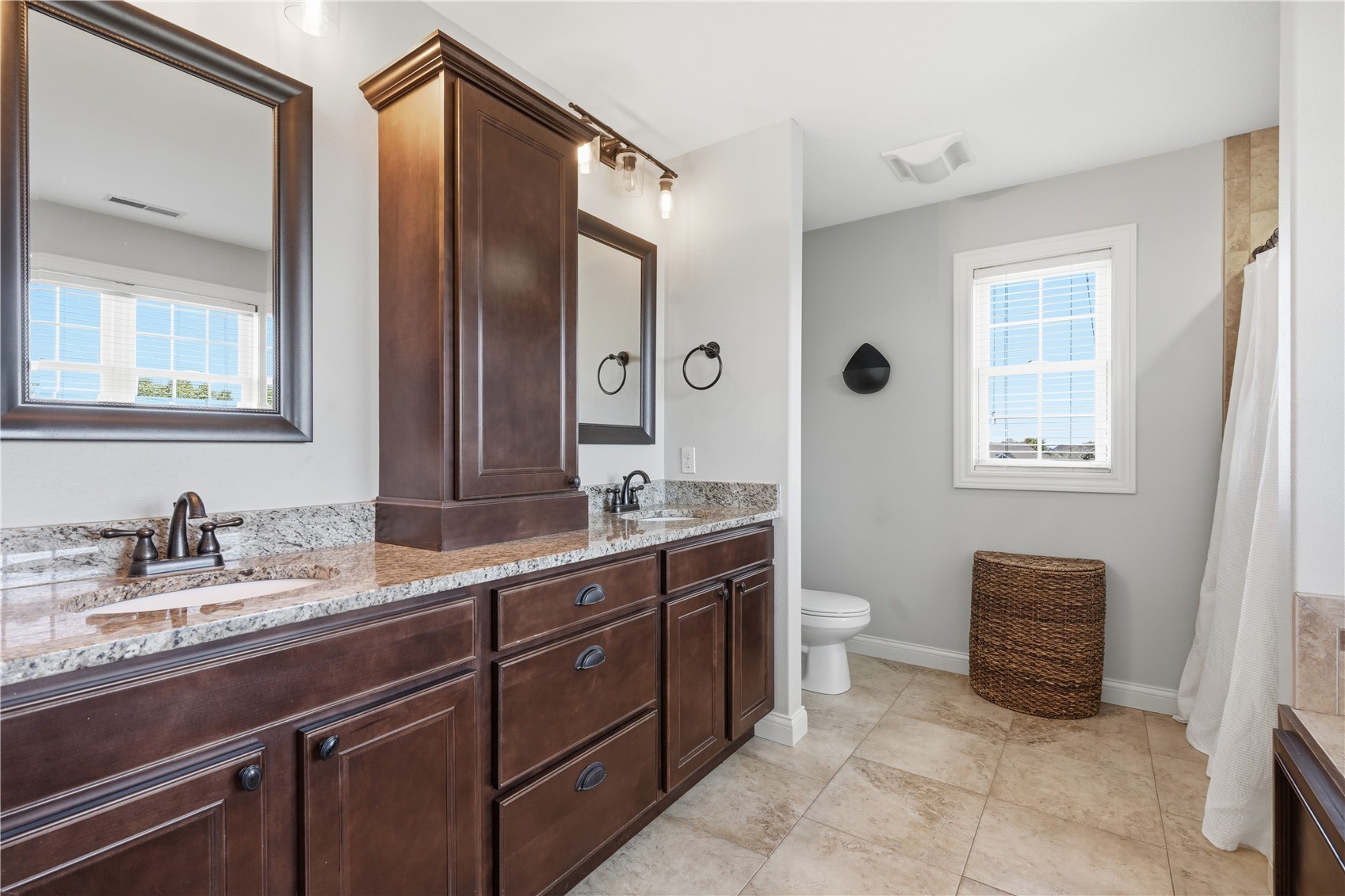 6413 Milburn NE Cedar Rapids IA 52411