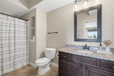 6413 Milburn NE Cedar Rapids IA 52411