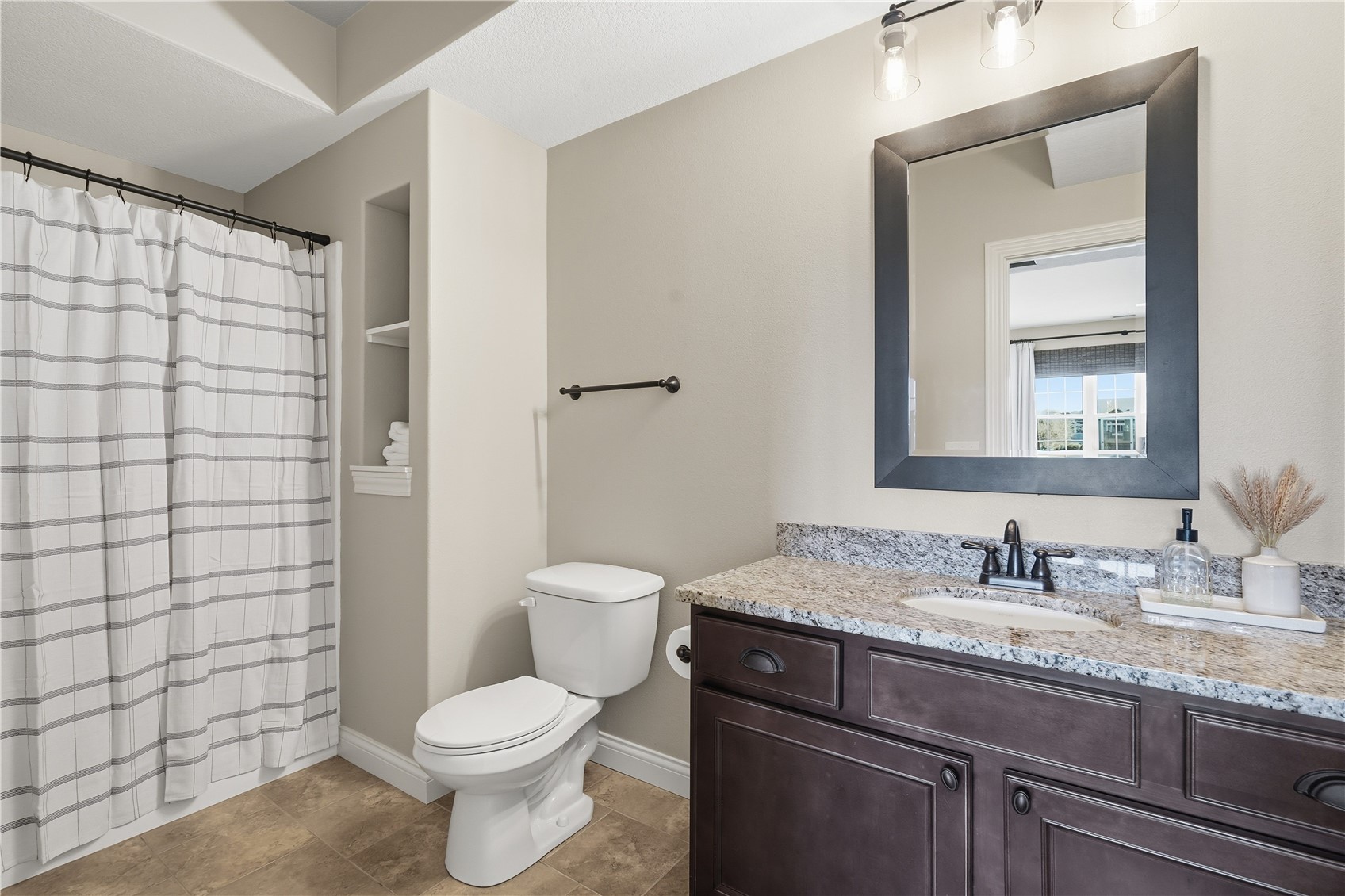 6413 Milburn NE Cedar Rapids IA 52411