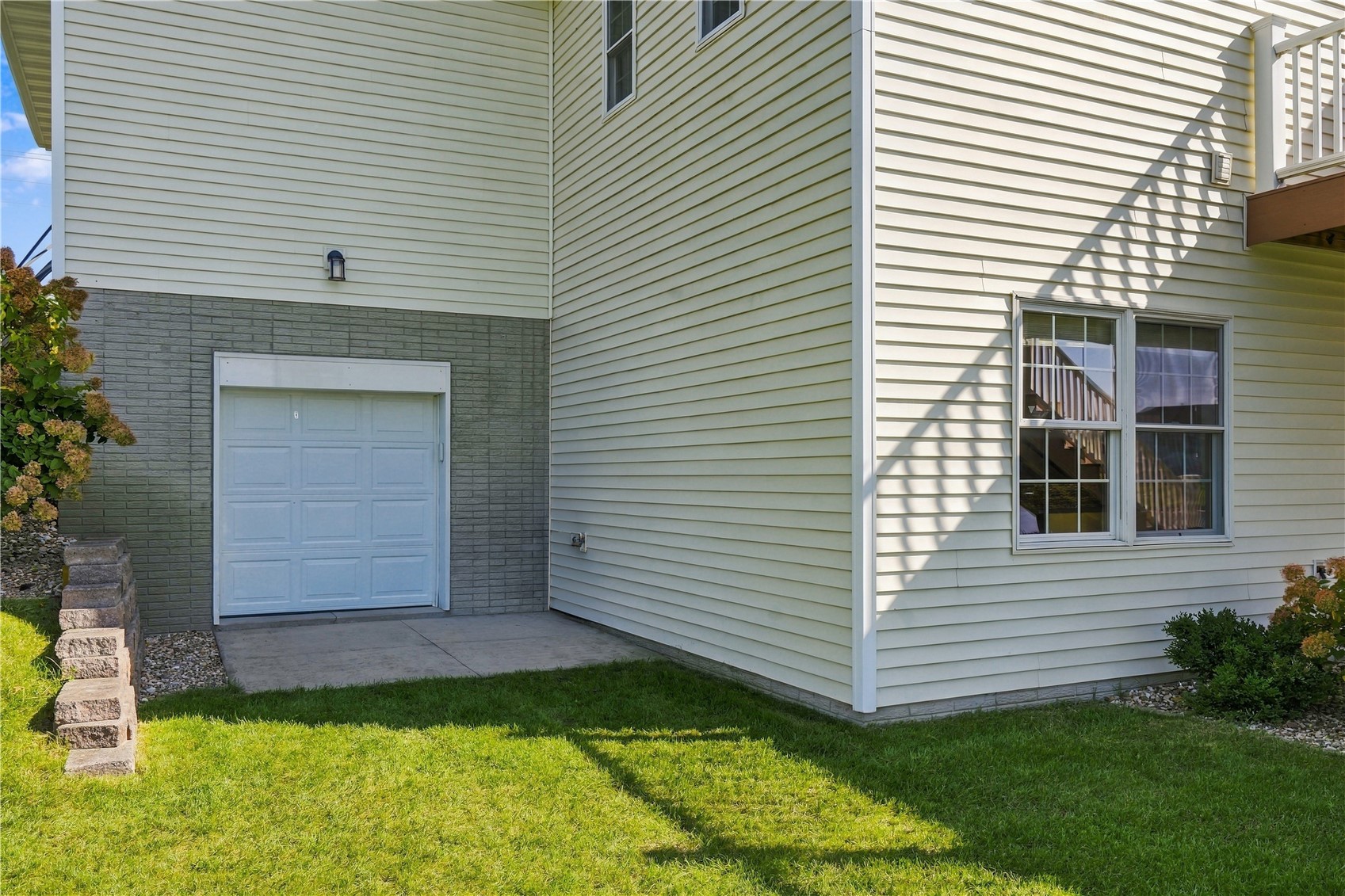 6413 Milburn NE Cedar Rapids IA 52411