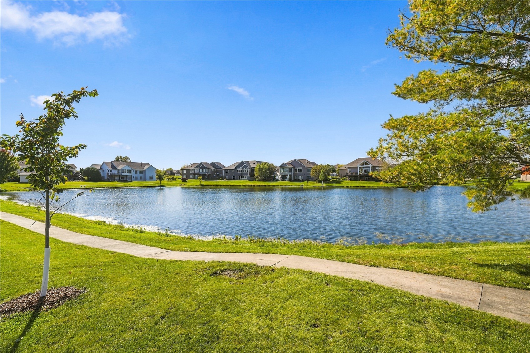 6413 Milburn NE Cedar Rapids IA 52411