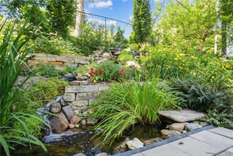 3601 Elmwood Court NE Cedar Rapids IA 52402