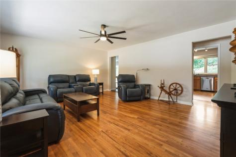 3601 Elmwood Court NE Cedar Rapids IA 52402