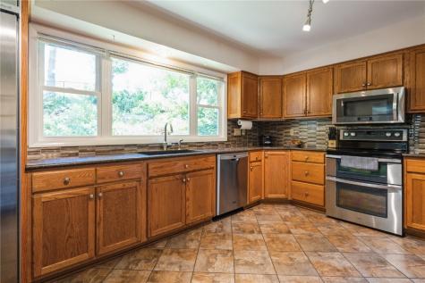 3601 Elmwood Court NE Cedar Rapids IA 52402