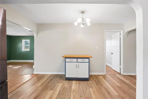 2654 140th Street NW Swisher IA 52338