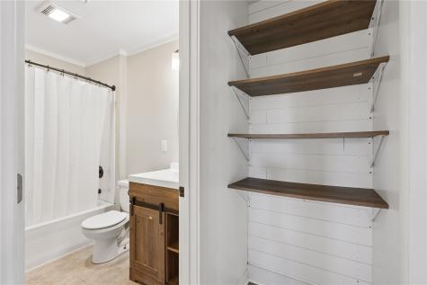 2654 140th Street NW Swisher IA 52338