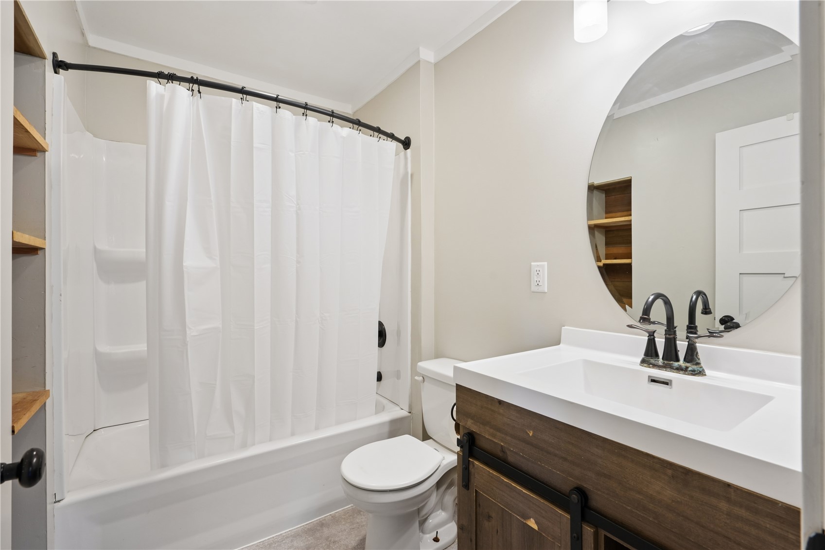 2654 140th Street NW Swisher IA 52338